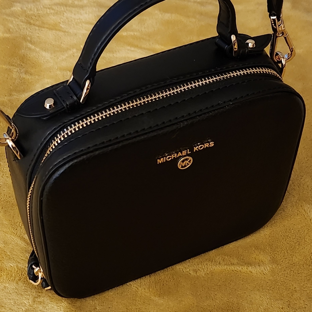 New Michael Kors jet bag crossbody